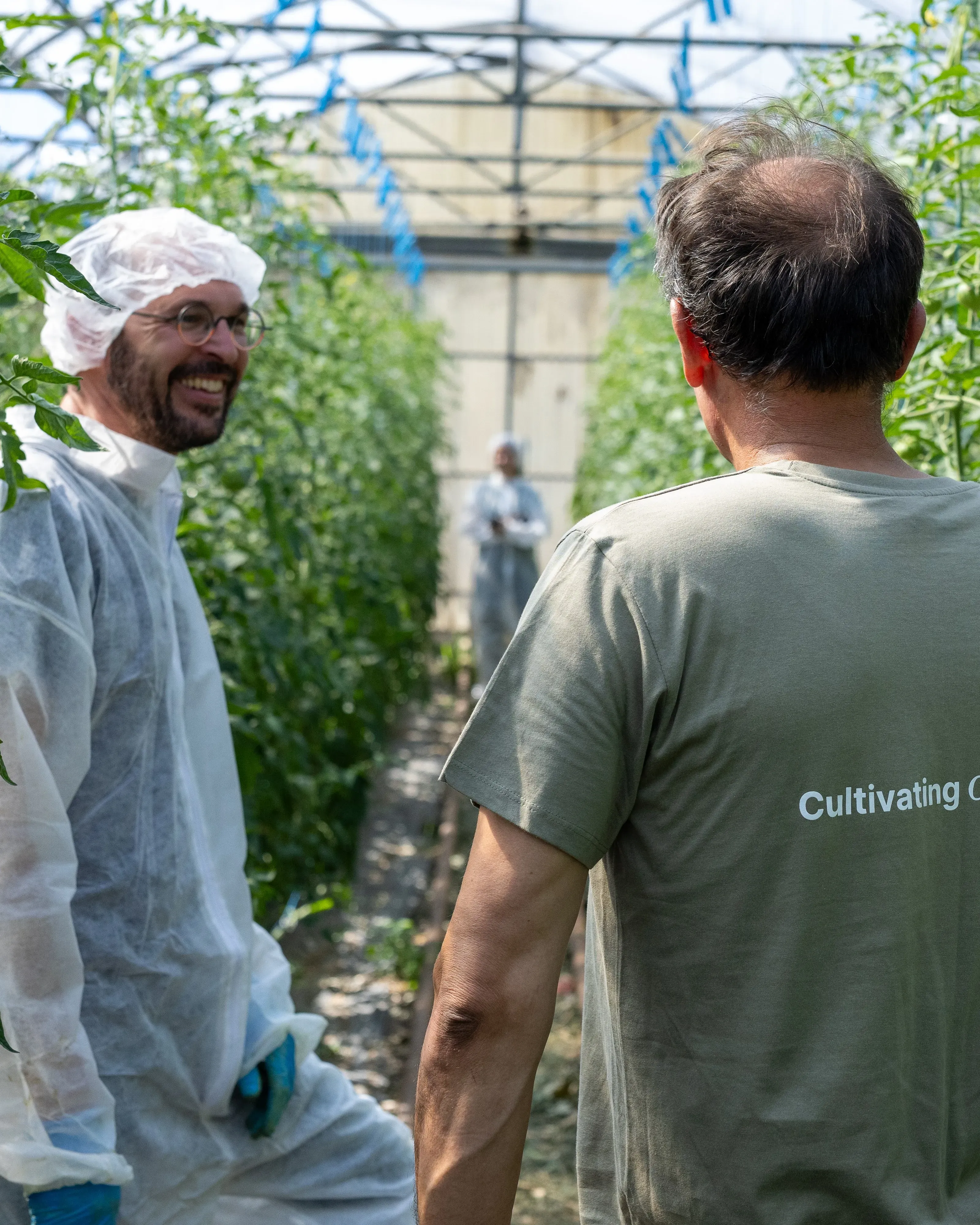 L'un de nos délégués commerce et développement HM.CLAUSE échange avec l'un de nos clients.